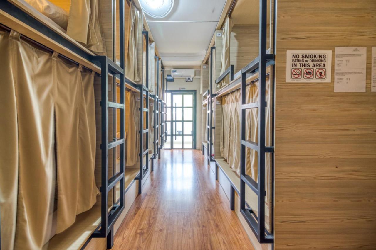 RedDoorz Hostel near Stadion Mandala Krida Yogya Yogyakarta Exterior foto